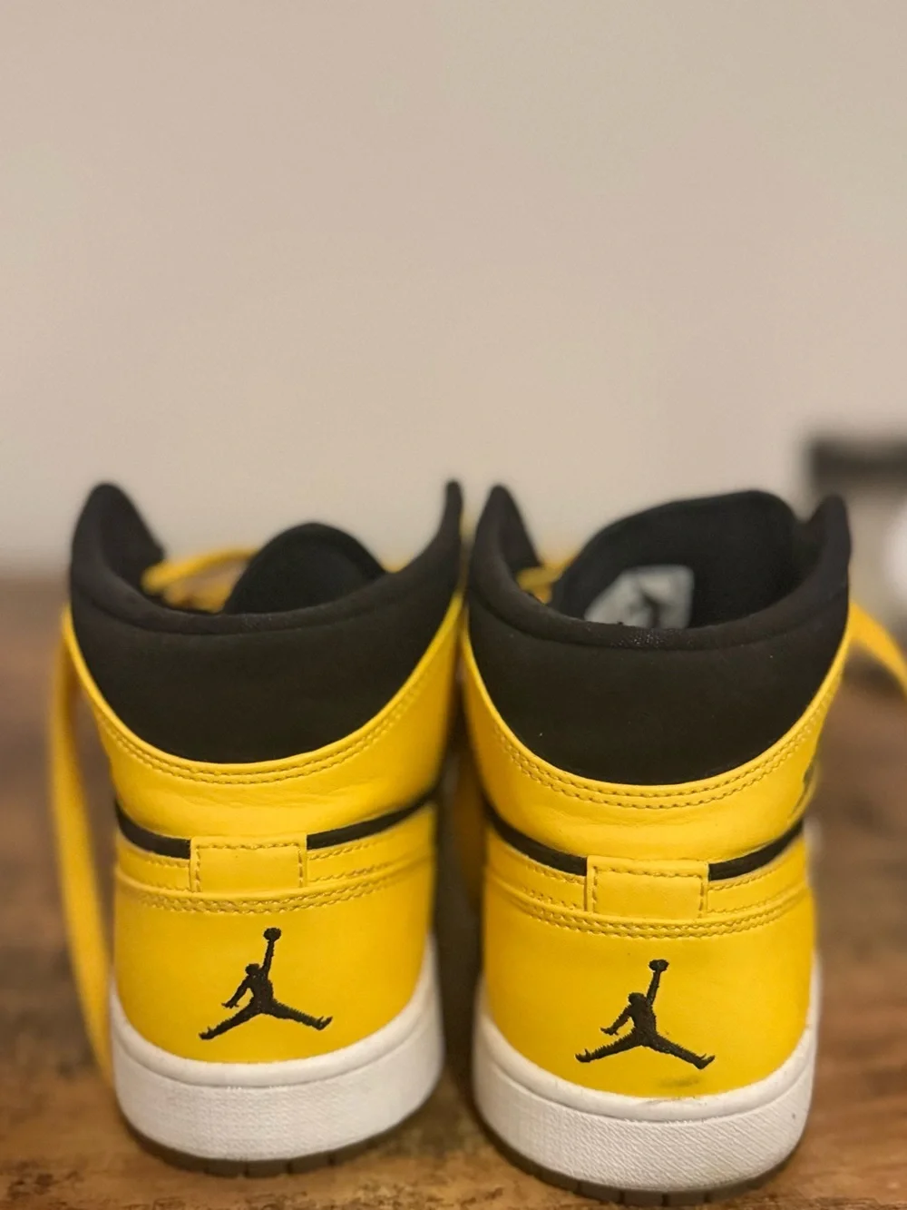 Jordan Kids Mid-Top Sneakers in Yellow and Black